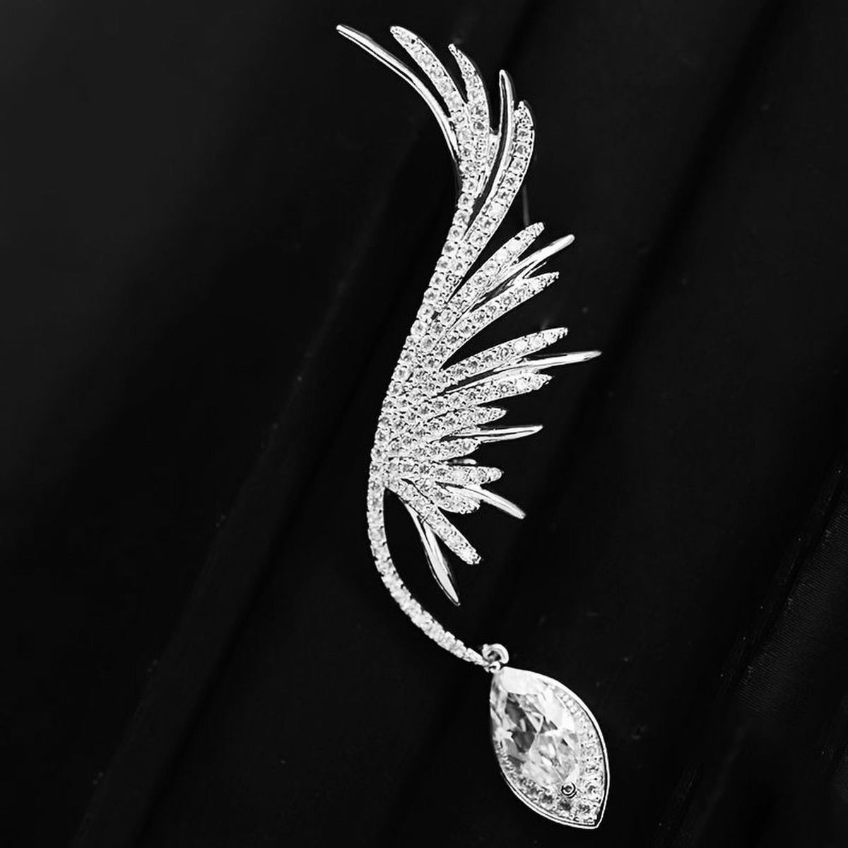 Pin cài áo nữ hình cánh thiên thần đính đá zircon thanh lịch thời trang Pin cài áo nữ hình cánh thiên thần đính đá zircon thanh lịch thời trang