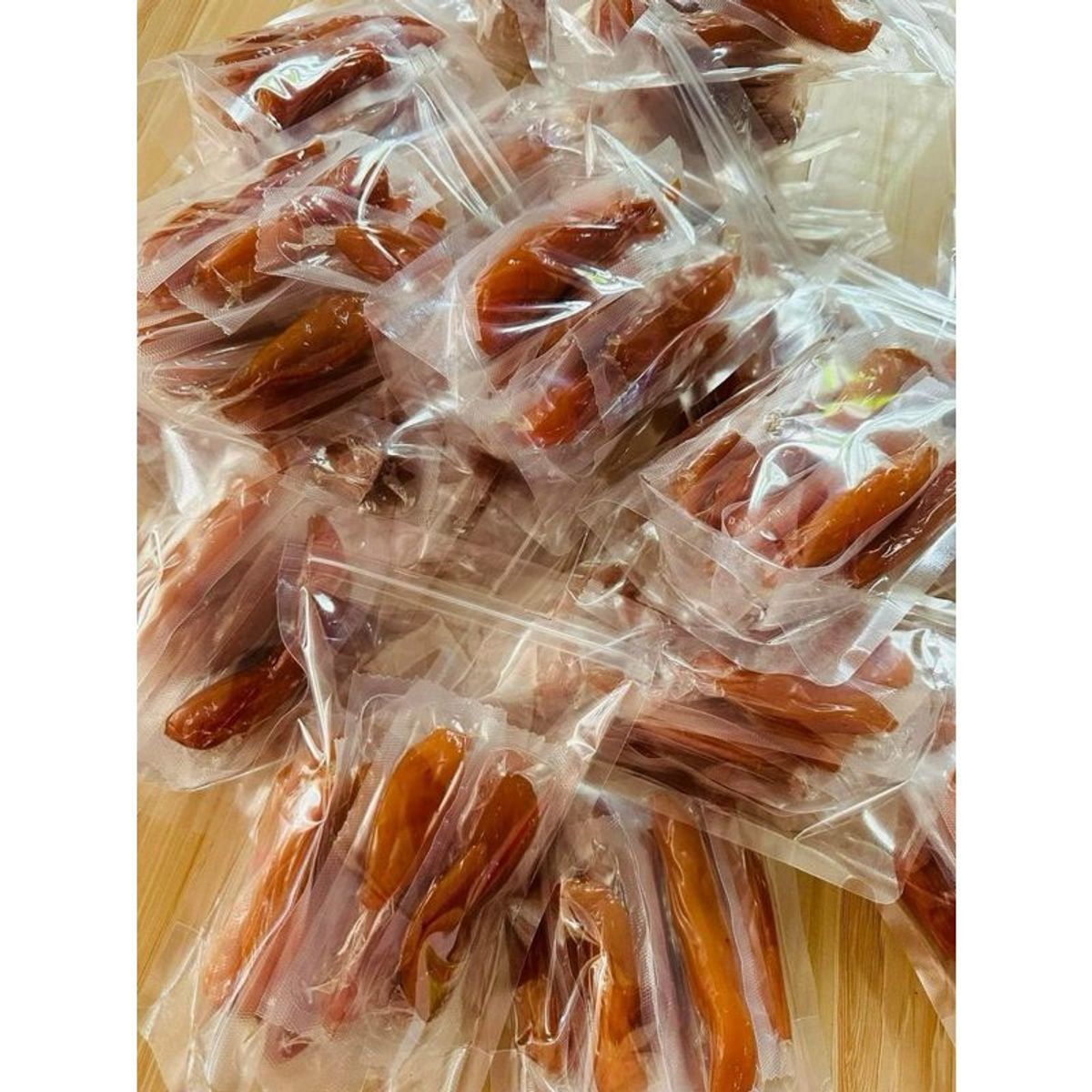 Khoai Lang Mật Sấy Dẻo Loại 1 Đóng Gói Riêng Từng Củ 500g Khoai Lang Mật Sấy Dẻo Loại 1 Đóng Gói Riêng Từng Củ 500g