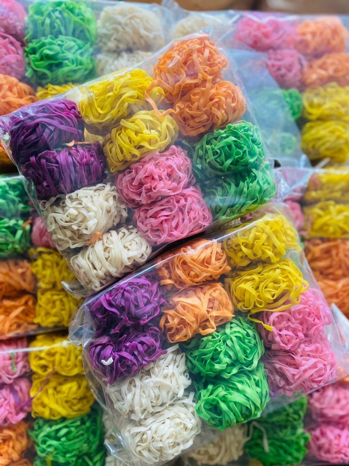 MÌ SỢI RAU CỦ SỢI PHỞ, ĂN LẨU, XÀO, TRỘN HAY NẤU NƯỚC ĐỀU NGON 1kg MÌ SỢI RAU CỦ SỢI PHỞ, ĂN LẨU, XÀO, TRỘN HAY NẤU NƯỚC ĐỀU NGON 1kg