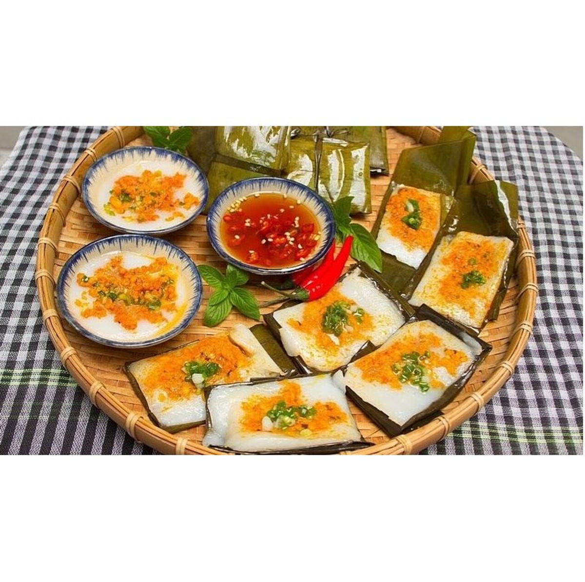 Set 50, 100 bánh nậm Huế thơm ngon, mềm mịn, thoang thoảng vị tôm, chuẩn Huế - CTB708 Set 50, 100 bánh nậm Huế thơm ngon, mềm mịn, thoang thoảng vị tôm, chuẩn Huế - CTB708