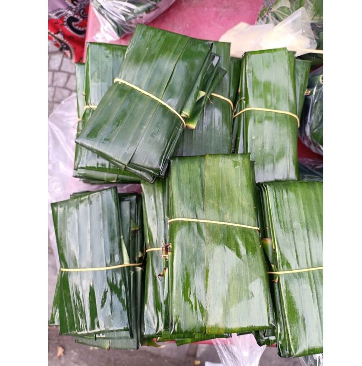 Set 50, 100 bánh nậm Huế thơm ngon, mềm mịn, thoang thoảng vị tôm, chuẩn Huế - CTB708 Set 50, 100 bánh nậm Huế thơm ngon, mềm mịn, thoang thoảng vị tôm, chuẩn Huế - CTB708