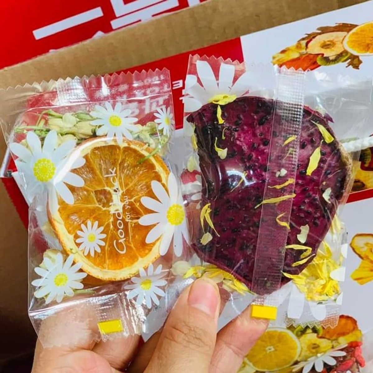 TRÀ TRÁI CÂY SẤY KHÔ, DETOX THANH LỌC CƠ THỂ HỘP 25 GÓI - WINNIE HOUSE TRÀ TRÁI CÂY SẤY KHÔ, DETOX THANH LỌC CƠ THỂ HỘP 25 GÓI - WINNIE HOUSE