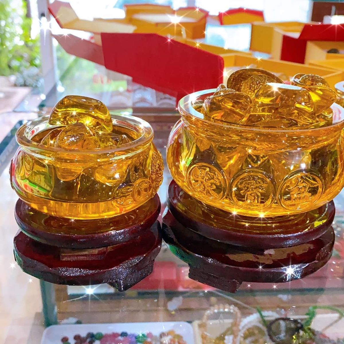 BÁT TỤ BẢO ĐÁ LƯU LY TẶNG KÈM ĐẾ GỖ - THẮNG GIANG BÁT TỤ BẢO ĐÁ LƯU LY TẶNG KÈM ĐẾ GỖ - THẮNG GIANG