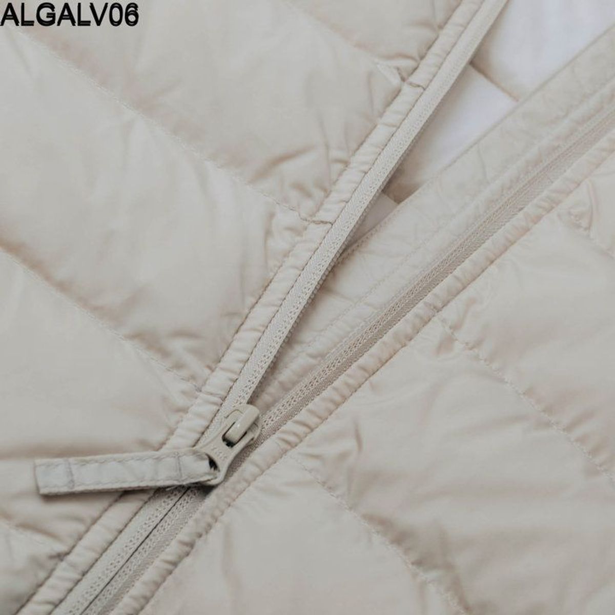 ÁO KHOÁC LÔNG VŨ MÀU SỮA ALGALV.6 - ALIGRO ÁO KHOÁC LÔNG VŨ MÀU SỮA ALGALV.6 - ALIGRO