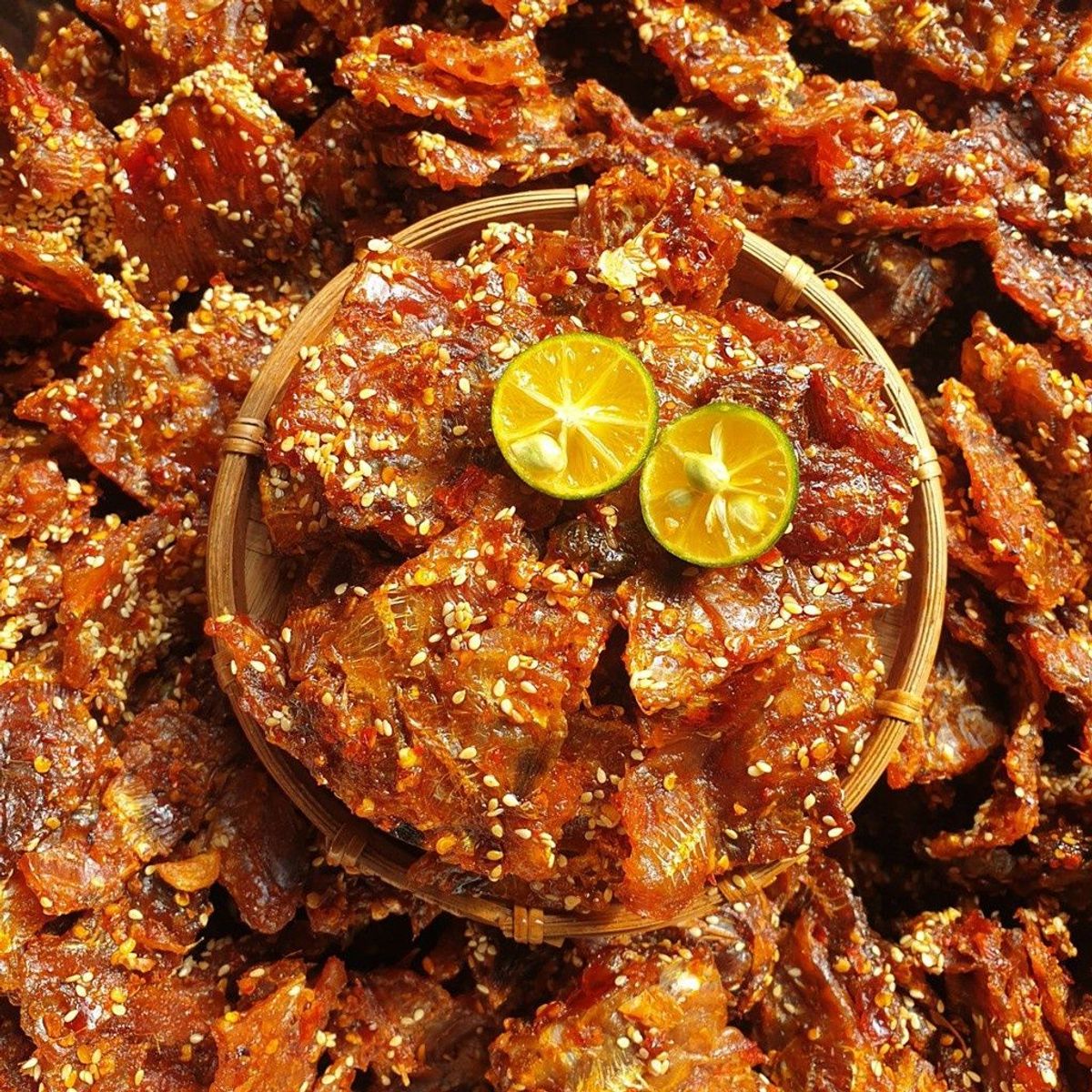 Cá bò lát rim tẩm mè ăn liền vị ngon khó cưỡng, Đặc sản Đà Nẵng hủ 500g - CTB724 Cá bò lát rim tẩm mè ăn liền vị ngon khó cưỡng, Đặc sản Đà Nẵng hủ 500g - CTB724