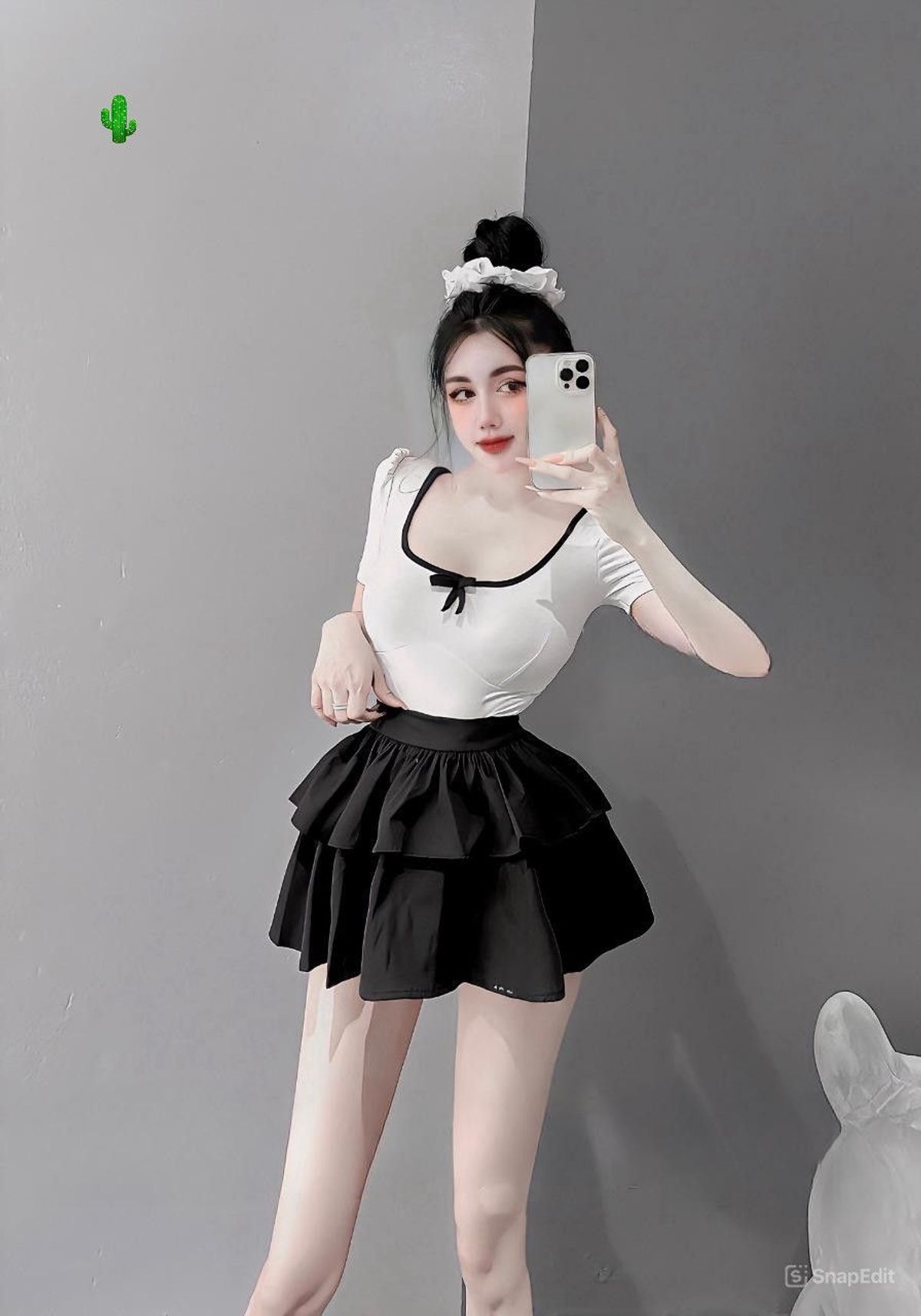 SET ÁO VIỀN NƠ KÈM CHÂN VÁY 2 TẦNG - LÊ PHƯƠNG BOUTIQUE SET ÁO VIỀN NƠ KÈM CHÂN VÁY 2 TẦNG - LÊ PHƯƠNG BOUTIQUE