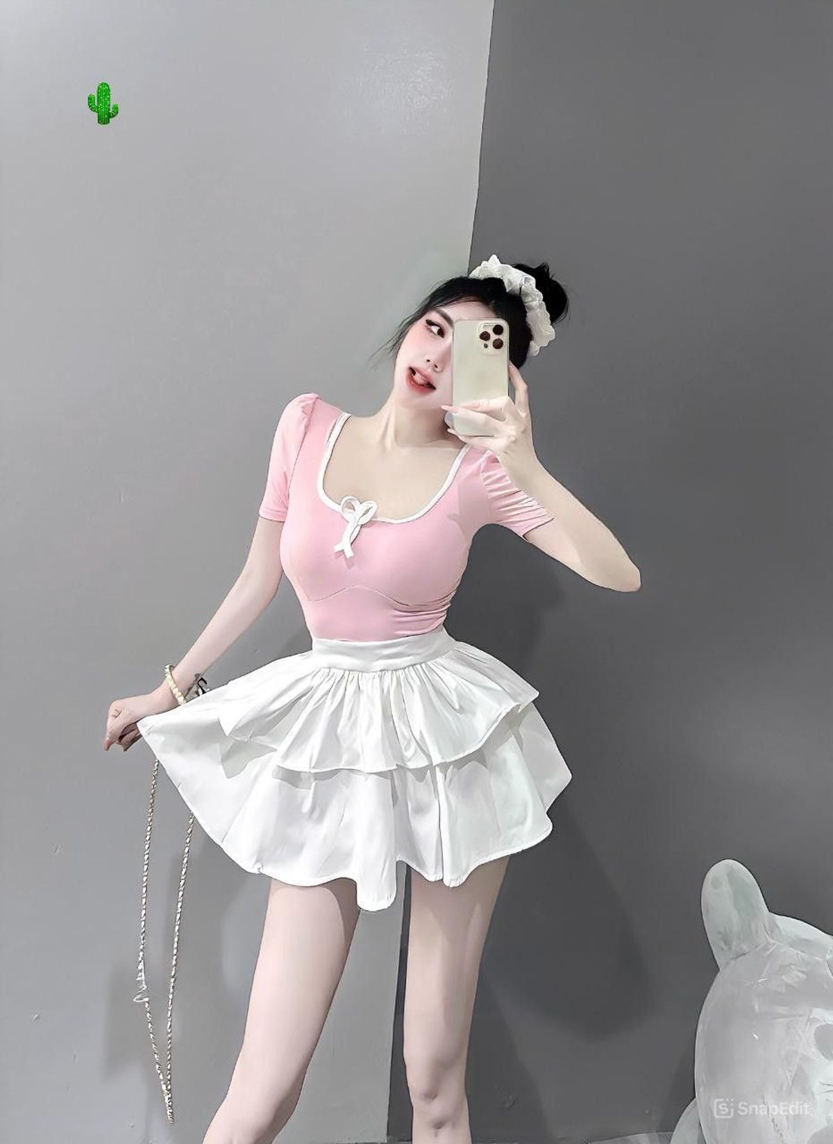 SET ÁO VIỀN NƠ KÈM CHÂN VÁY 2 TẦNG - LÊ PHƯƠNG BOUTIQUE SET ÁO VIỀN NƠ KÈM CHÂN VÁY 2 TẦNG - LÊ PHƯƠNG BOUTIQUE