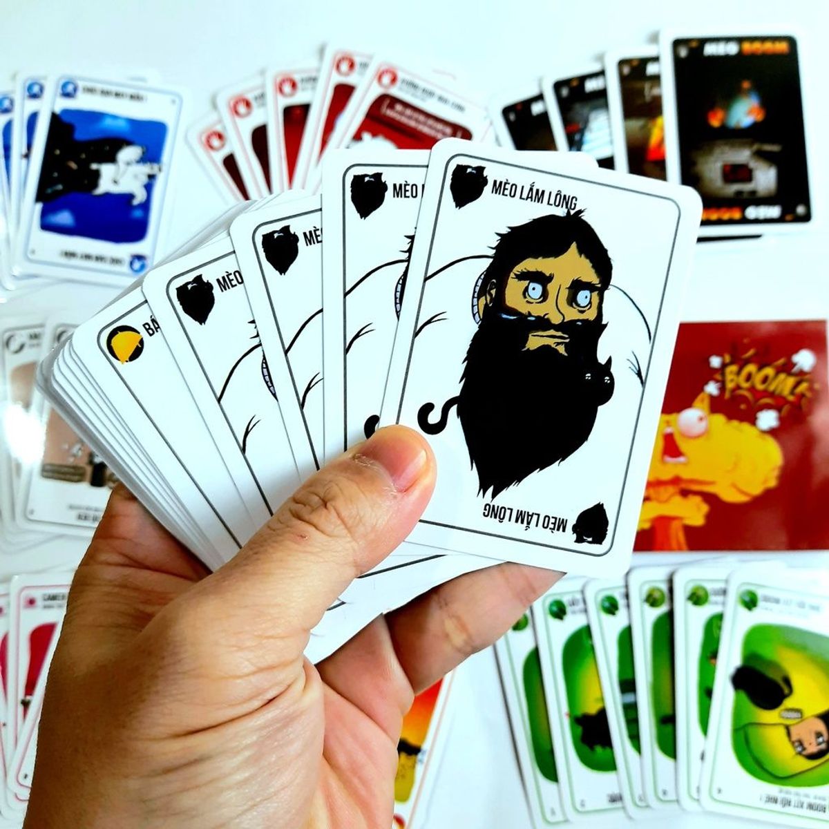 Board game-Mèo Boom-Mèo Nổ-Exploding kittens-Foxi-trò chơi gia đình-bạn bè-hấp dẫn-kịch tính Board game-Mèo Boom-Mèo Nổ-Exploding kittens-Foxi-trò chơi gia đình-bạn bè-hấp dẫn-kịch tính