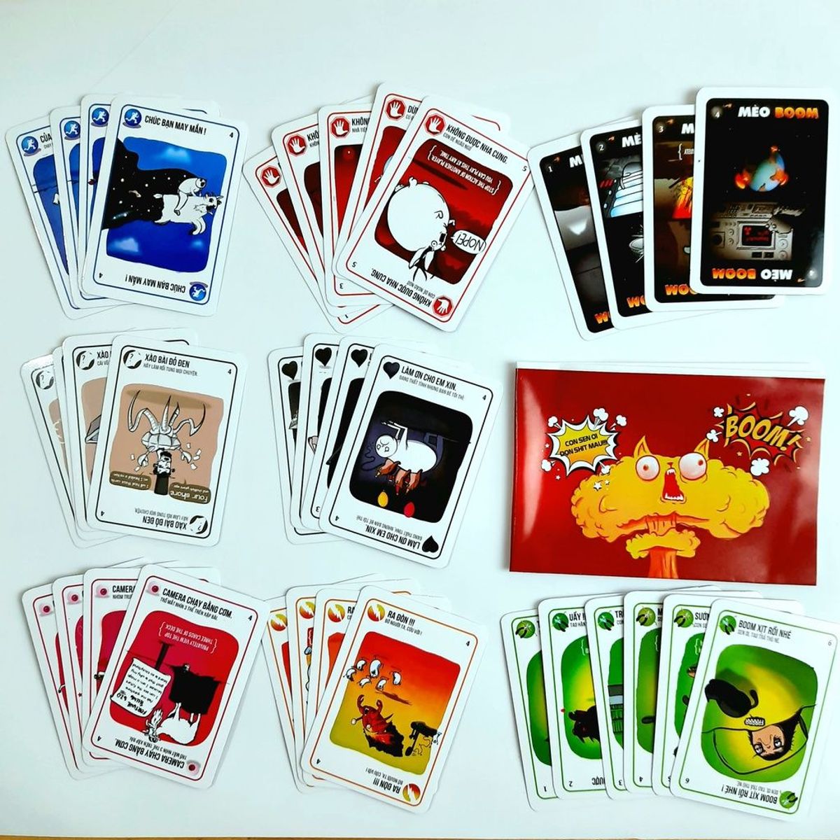 Board game-Mèo Boom-Mèo Nổ-Exploding kittens-Foxi-trò chơi gia đình-bạn bè-hấp dẫn-kịch tính Board game-Mèo Boom-Mèo Nổ-Exploding kittens-Foxi-trò chơi gia đình-bạn bè-hấp dẫn-kịch tính