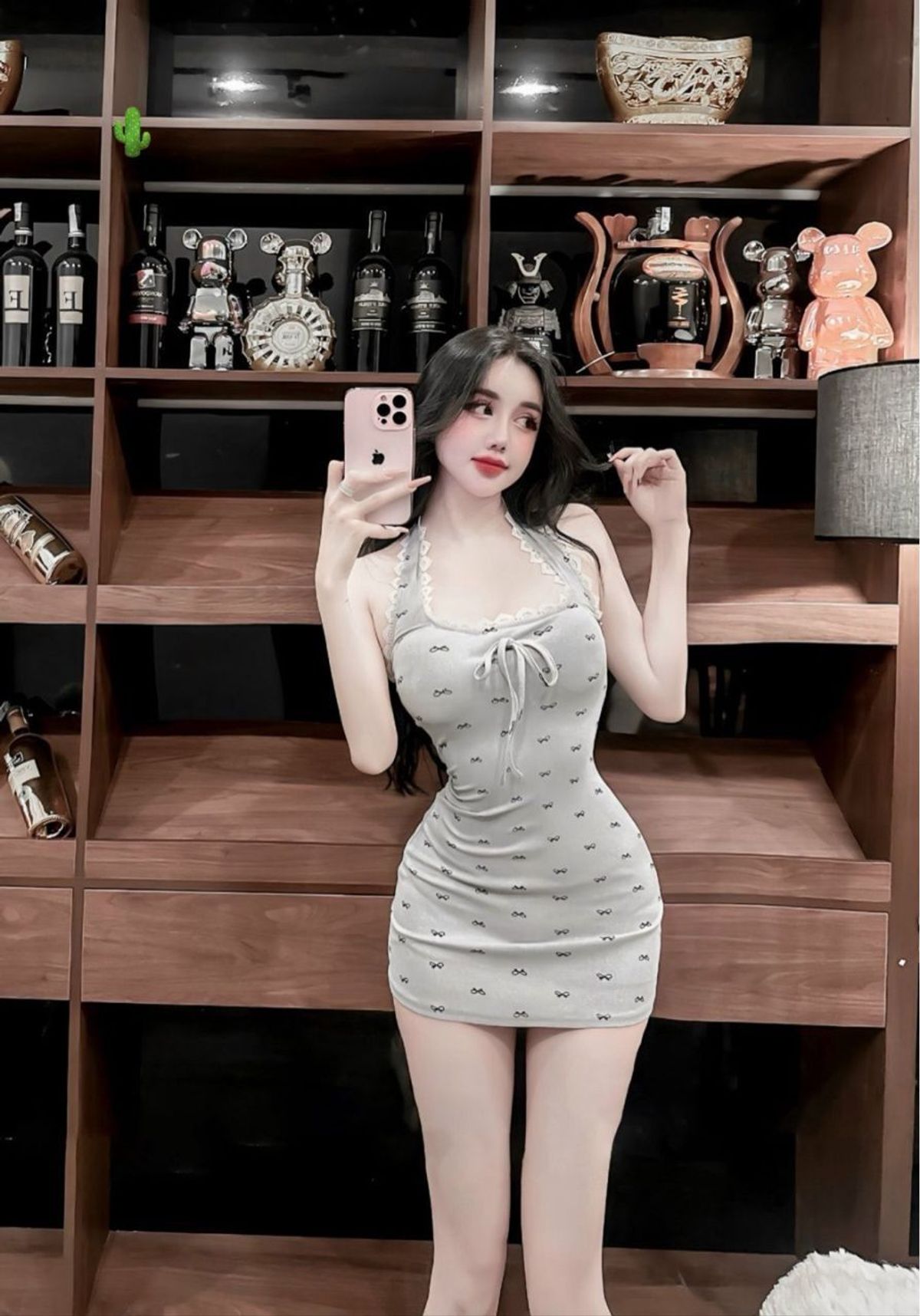 ĐẦM BODY CỔ YẾM PHỐI REN CÓ BRA - LÊ PHƯƠNG BOUTIQUE ĐẦM BODY CỔ YẾM PHỐI REN CÓ BRA - LÊ PHƯƠNG BOUTIQUE
