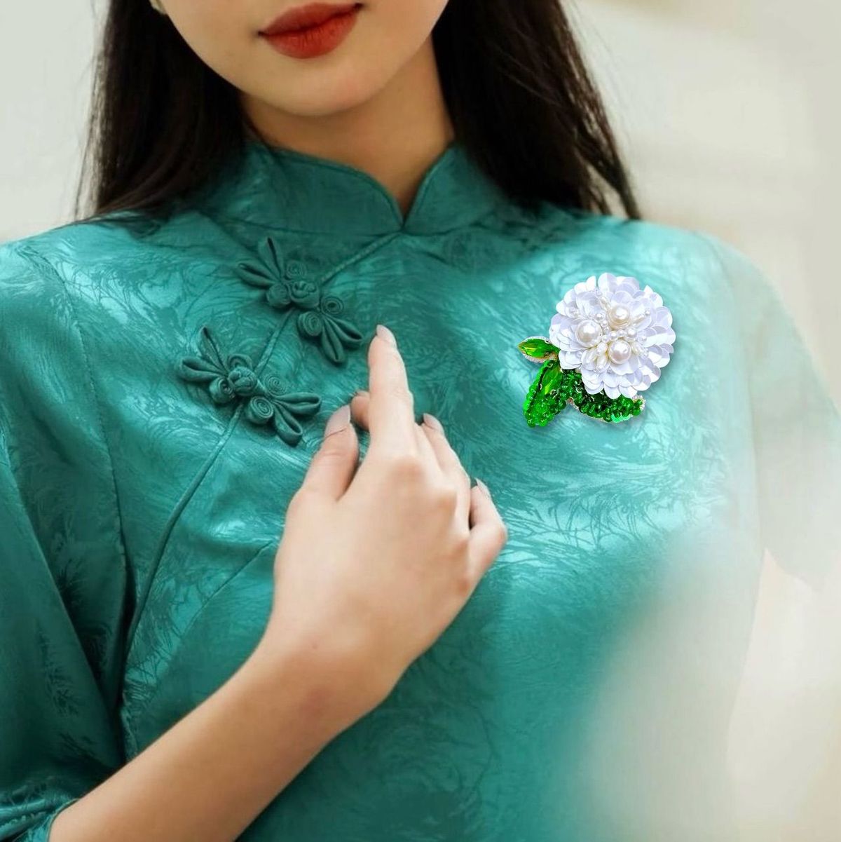 GHIM CÀI ÁO HÌNH HOA ĐÍNH NGỌC TRAI MẪU THIẾT KẾ RIÊNG ĐÍNH KẾT THỦ CÔNG 6.5cm DÀNH CHO NỮ GHIM CÀI ÁO HÌNH HOA ĐÍNH NGỌC TRAI MẪU THIẾT KẾ RIÊNG ĐÍNH KẾT THỦ CÔNG 6.5cm DÀNH CHO NỮ