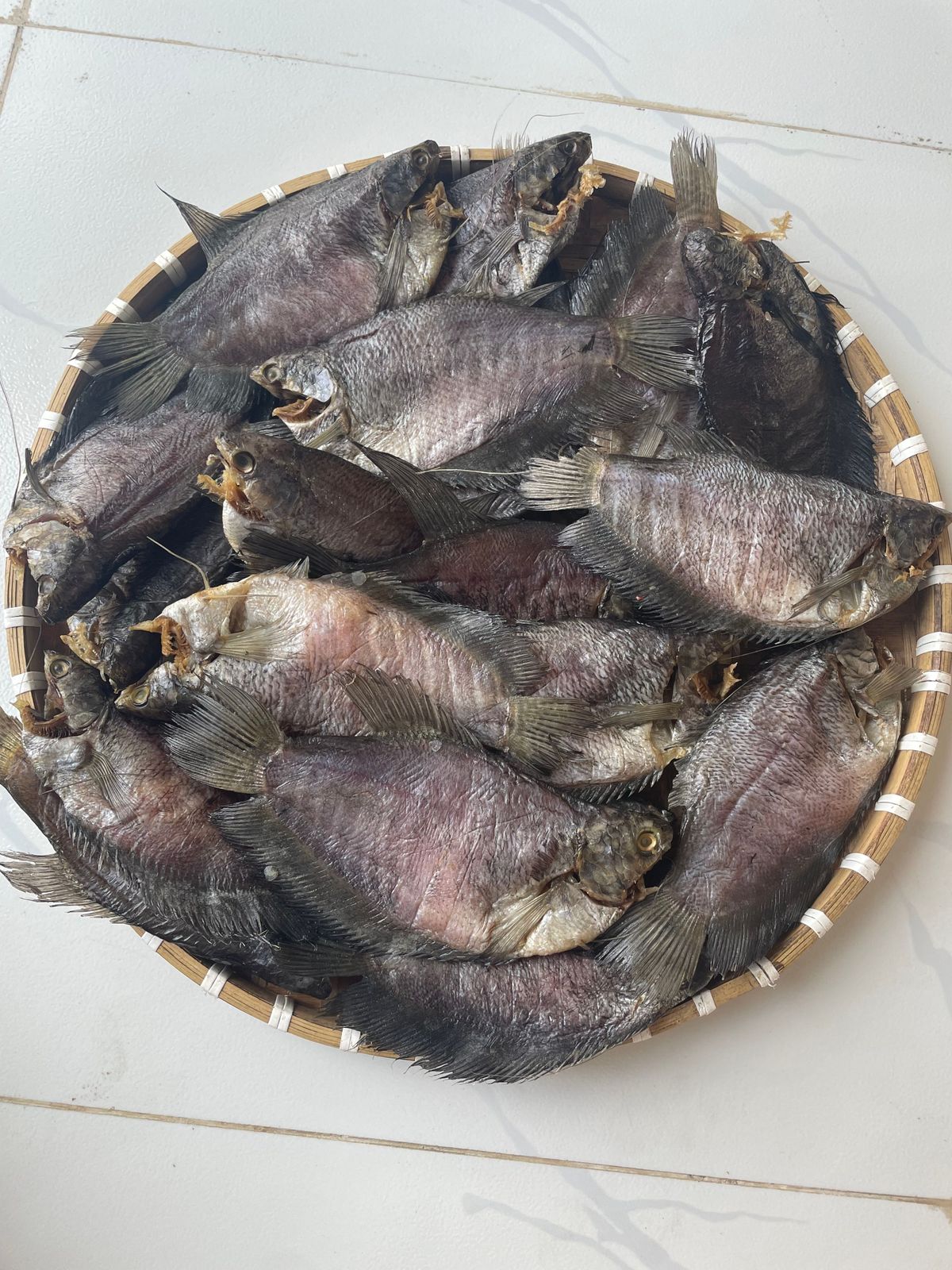 KHÔ CÁ SẶC TO ƯỚP MẶN 500G - VỰA KHÔ BẾN TRE KHÔ CÁ SẶC TO ƯỚP MẶN 500G - VỰA KHÔ BẾN TRE