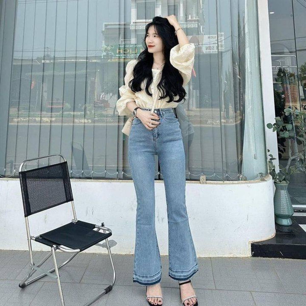 QUẦN JEAN NỮ LOE DÀI THÁO LAI - NHƯ Ý BOUTIQUE QUẦN JEAN NỮ LOE DÀI THÁO LAI - NHƯ Ý BOUTIQUE