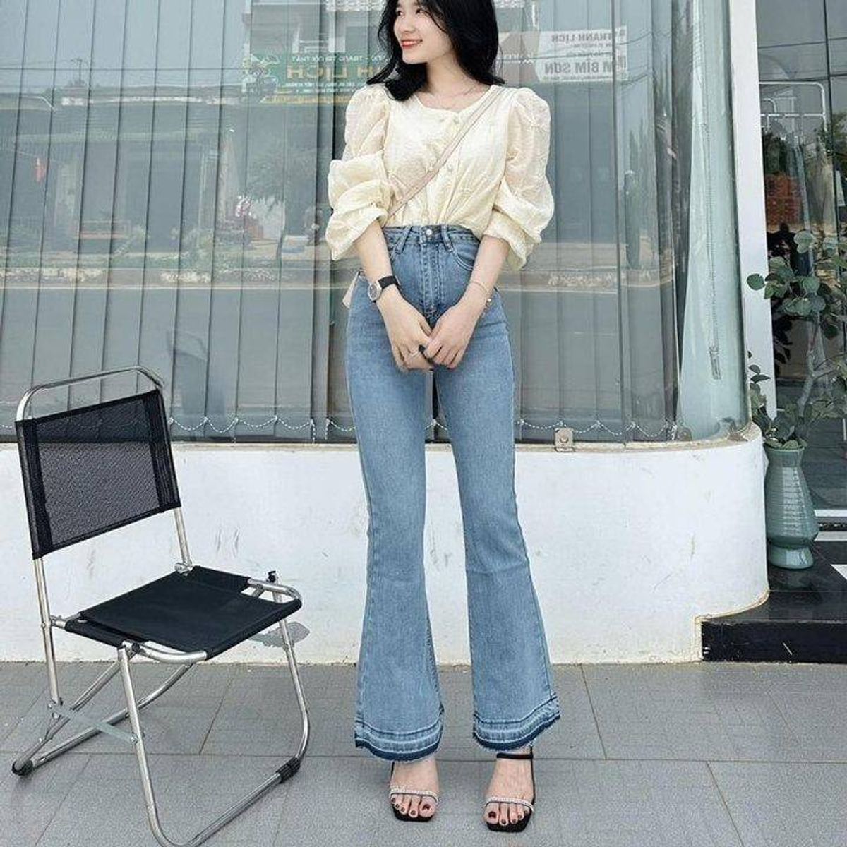 QUẦN JEAN NỮ LOE DÀI THÁO LAI - NHƯ Ý BOUTIQUE QUẦN JEAN NỮ LOE DÀI THÁO LAI - NHƯ Ý BOUTIQUE