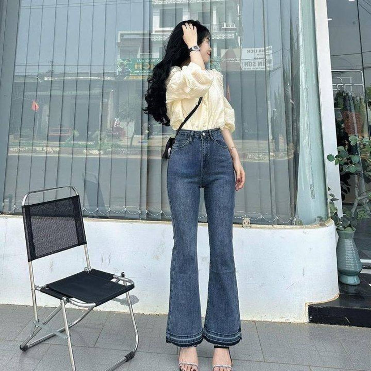 QUẦN JEAN NỮ LOE DÀI THÁO LAI - NHƯ Ý BOUTIQUE QUẦN JEAN NỮ LOE DÀI THÁO LAI - NHƯ Ý BOUTIQUE