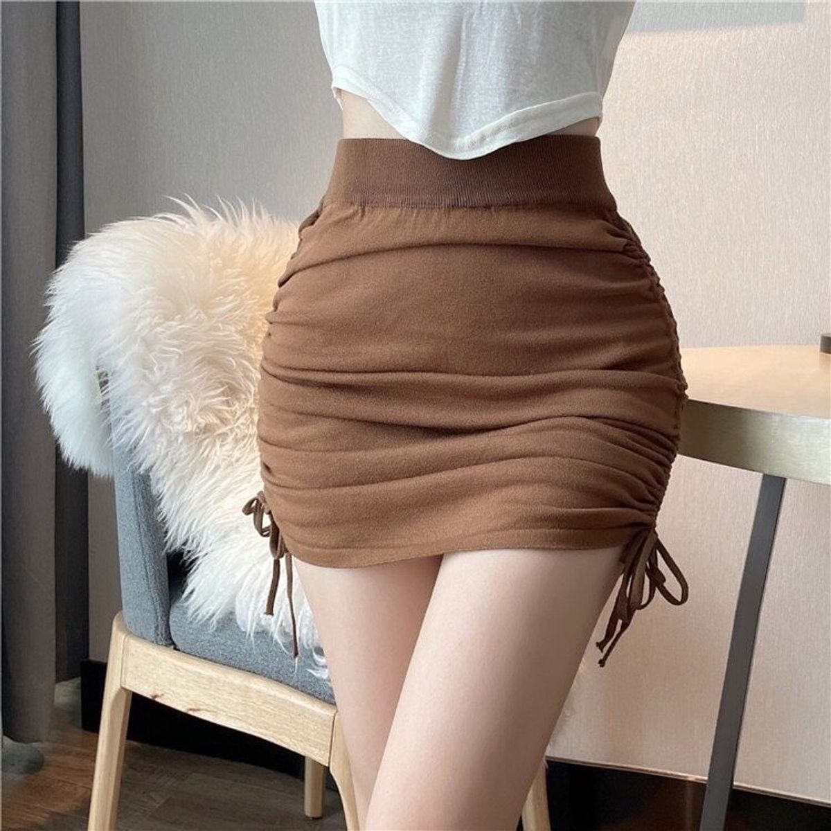CHÂN VÁY RÚT DÂY CÓ QUẦN BÊN TRONG - NHƯ Ý BOUTIQUE CHÂN VÁY RÚT DÂY CÓ QUẦN BÊN TRONG - NHƯ Ý BOUTIQUE
