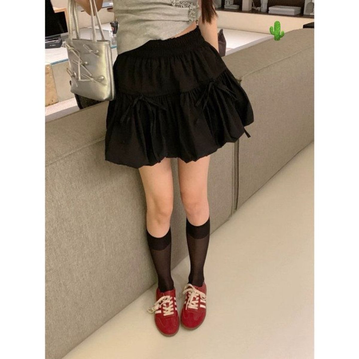 CHÂN VÁY NGẮN BÍ CỘT NƠ - NHƯ Ý BOUTIQUE CHÂN VÁY NGẮN BÍ CỘT NƠ - NHƯ Ý BOUTIQUE