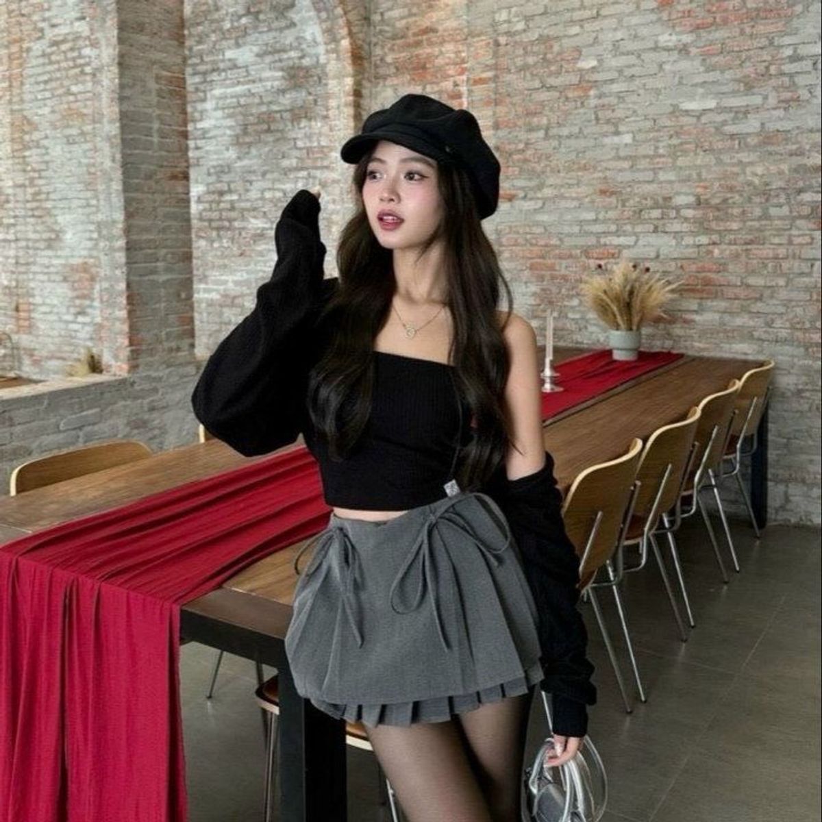 CHÂN VÁY NGẮN XẾP LY ĐÍNH NƠ - NHƯ Ý BOUTIQUE CHÂN VÁY NGẮN XẾP LY ĐÍNH NƠ - NHƯ Ý BOUTIQUE