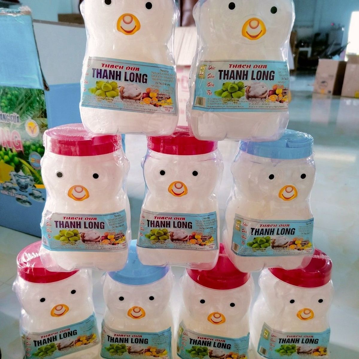 THẠCH DỪA THANH LONG MÁT RƯỢI ĐẶC SẢN BẾN TRE HỦ GẤU 1KG THẠCH DỪA THANH LONG MÁT RƯỢI ĐẶC SẢN BẾN TRE HỦ GẤU 1KG