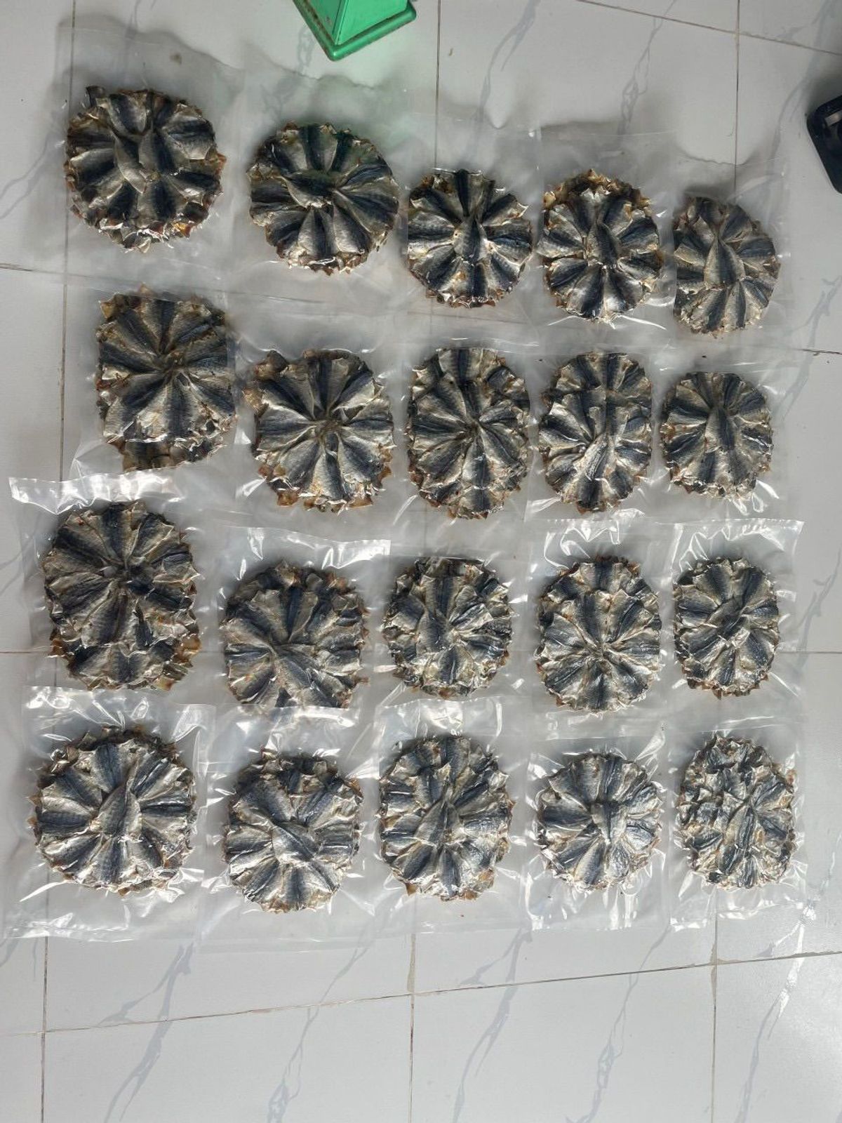 Khô cá chỉ xếp bông ướp vị vừa ăn _ Vựa khô Bến Tre Khô cá chỉ xếp bông ướp vị vừa ăn _ Vựa khô Bến Tre