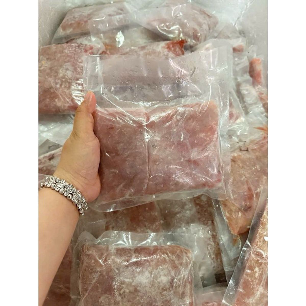 CHẢ CÁ THÁC LÁC Nạo 500g nguyên chất không pha chưa quết (giao tphcm) CHẢ CÁ THÁC LÁC Nạo 500g nguyên chất không pha chưa quết (giao tphcm)