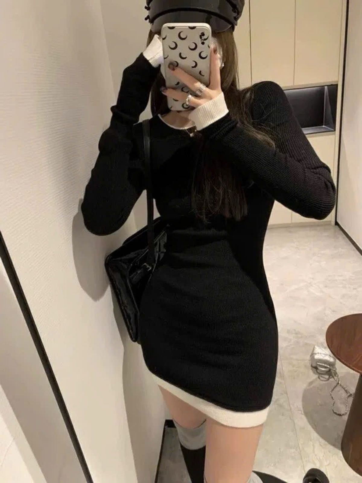 Đầm body phối viền trắng đen Đầm body phối viền trắng đen
