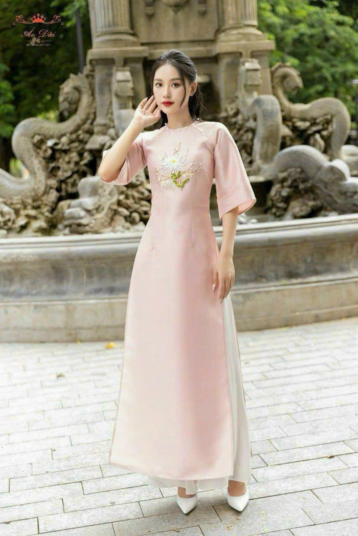 🌹🌹🌹SÉT ÁO DÀI TAPTA THÊU HOA, CỔ ĐÍNH NGỌC QUẦN TUYẾT NHUNG
3 MÀU Y HÌNH 🌹🌹🌹SÉT ÁO DÀI TAPTA THÊU HOA, CỔ ĐÍNH NGỌC QUẦN TUYẾT NHUNG
3 MÀU Y HÌNH