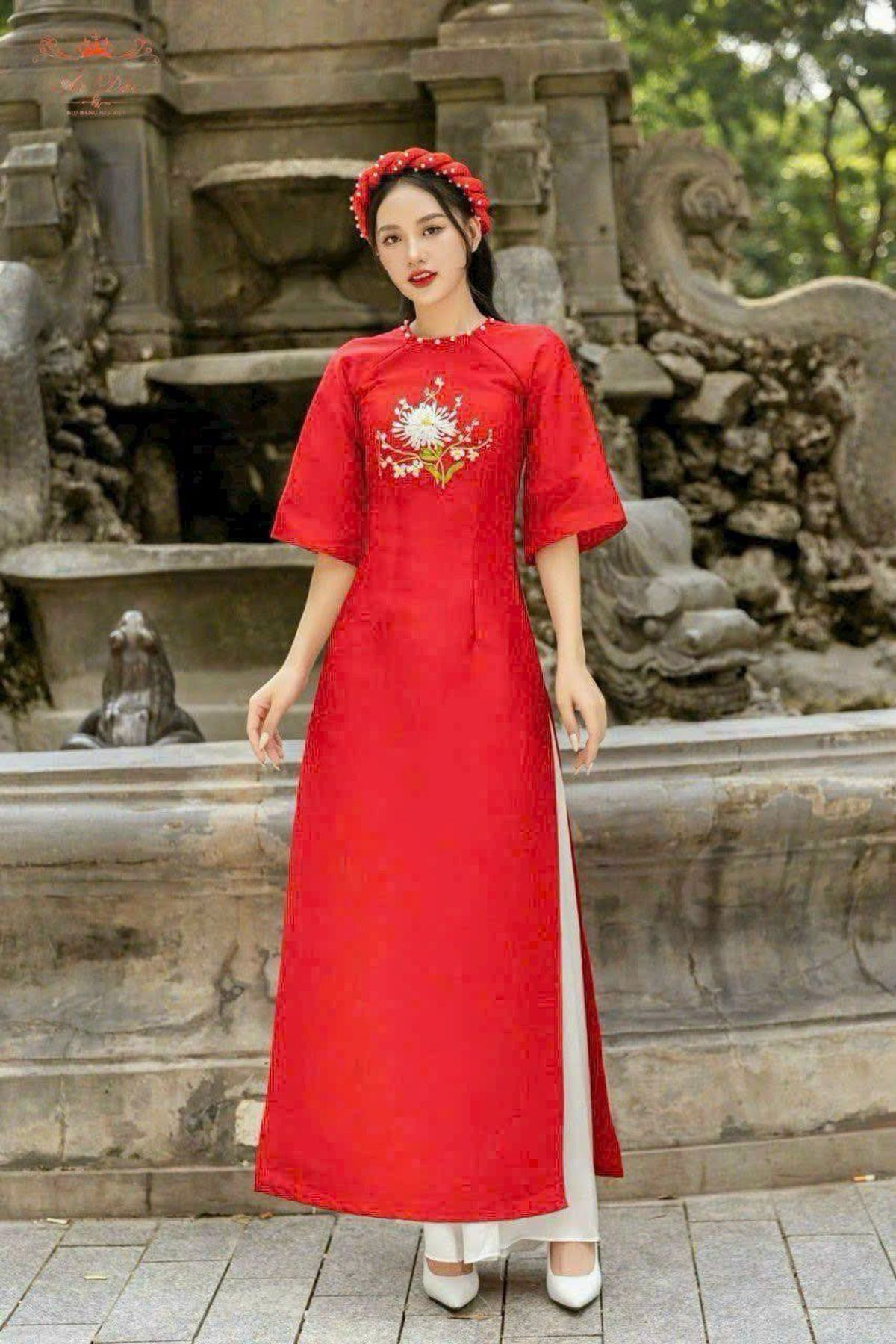 🌹🌹🌹SÉT ÁO DÀI TAPTA THÊU HOA, CỔ ĐÍNH NGỌC QUẦN TUYẾT NHUNG
3 MÀU Y HÌNH 🌹🌹🌹SÉT ÁO DÀI TAPTA THÊU HOA, CỔ ĐÍNH NGỌC QUẦN TUYẾT NHUNG
3 MÀU Y HÌNH
