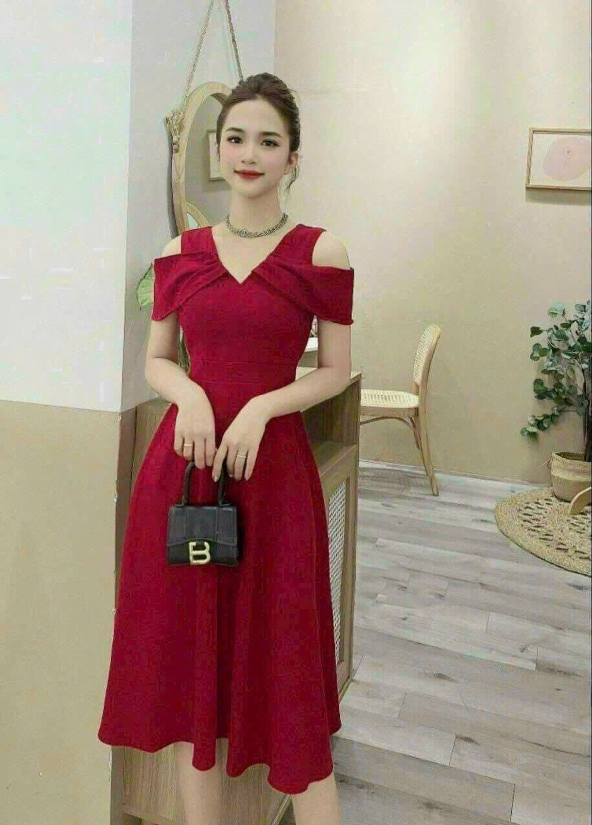 Đầm xòe hở vai sang trọng hàng thiết kế cao cấp hàng về lại đủ size Đầm xòe hở vai sang trọng hàng thiết kế cao cấp hàng về lại đủ size