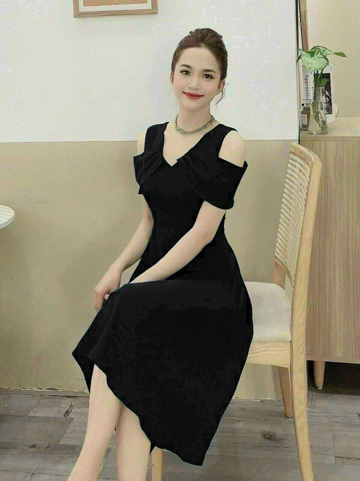 Đầm xòe hở vai sang trọng hàng thiết kế cao cấp hàng về lại đủ size Đầm xòe hở vai sang trọng hàng thiết kế cao cấp hàng về lại đủ size