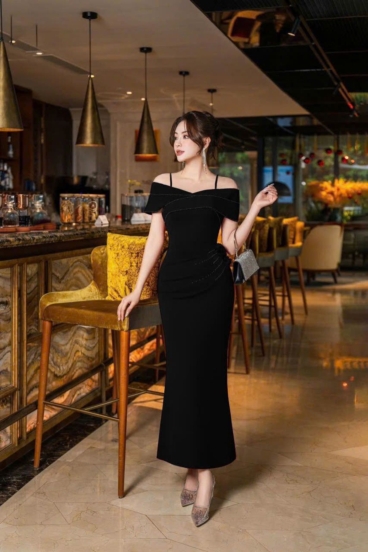 Đầm đuôi cá trễ vai kèm bông bụng sang trọng hàng cao cấp Đầm đuôi cá trễ vai kèm bông bụng sang trọng hàng cao cấp
