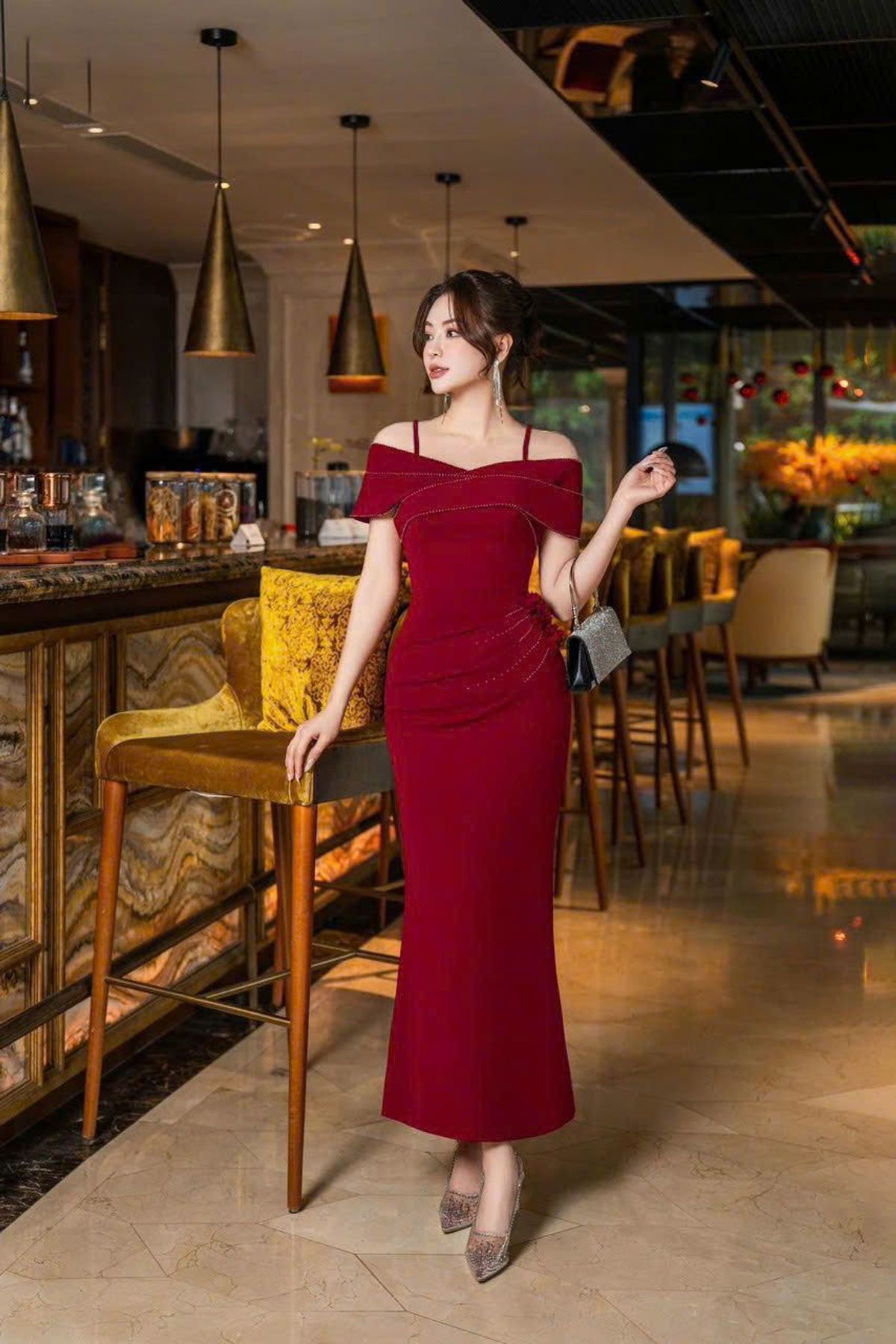 Đầm đuôi cá trễ vai kèm bông bụng sang trọng hàng cao cấp Đầm đuôi cá trễ vai kèm bông bụng sang trọng hàng cao cấp