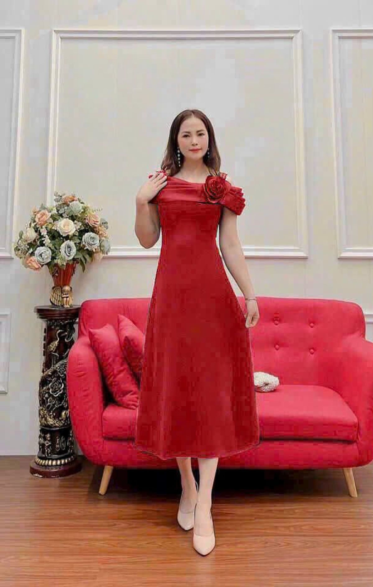 Đầm xoè trễ vai kèm bông sang trọng, hàng cao cấp Đầm xoè trễ vai kèm bông sang trọng, hàng cao cấp