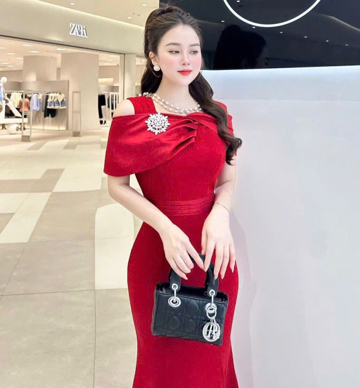 Đầm đuôi cá trễ vai nữ, kèm phụ kiện sang trọng hàng cao cấp Đầm đuôi cá trễ vai nữ, kèm phụ kiện sang trọng hàng cao cấp