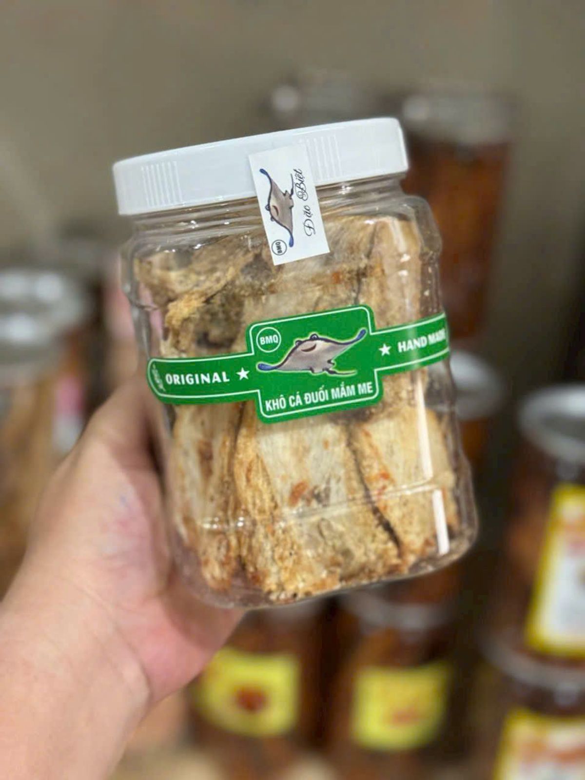 KHÔ CÁ ĐUỐI MUỐI ỚT CHẤM MẮM ME 330G - WINNIE HOUSE KHÔ CÁ ĐUỐI MUỐI ỚT CHẤM MẮM ME 330G - WINNIE HOUSE