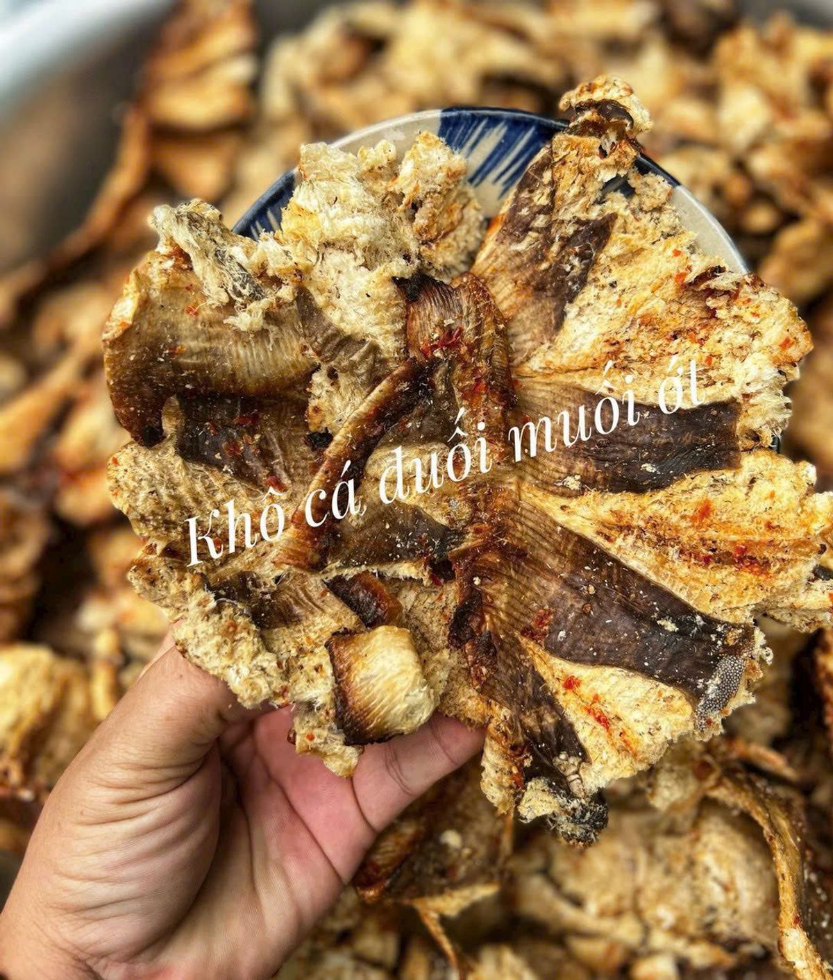 KHÔ CÁ ĐUỐI MUỐI ỚT CHẤM MẮM ME 330G - WINNIE HOUSE KHÔ CÁ ĐUỐI MUỐI ỚT CHẤM MẮM ME 330G - WINNIE HOUSE
