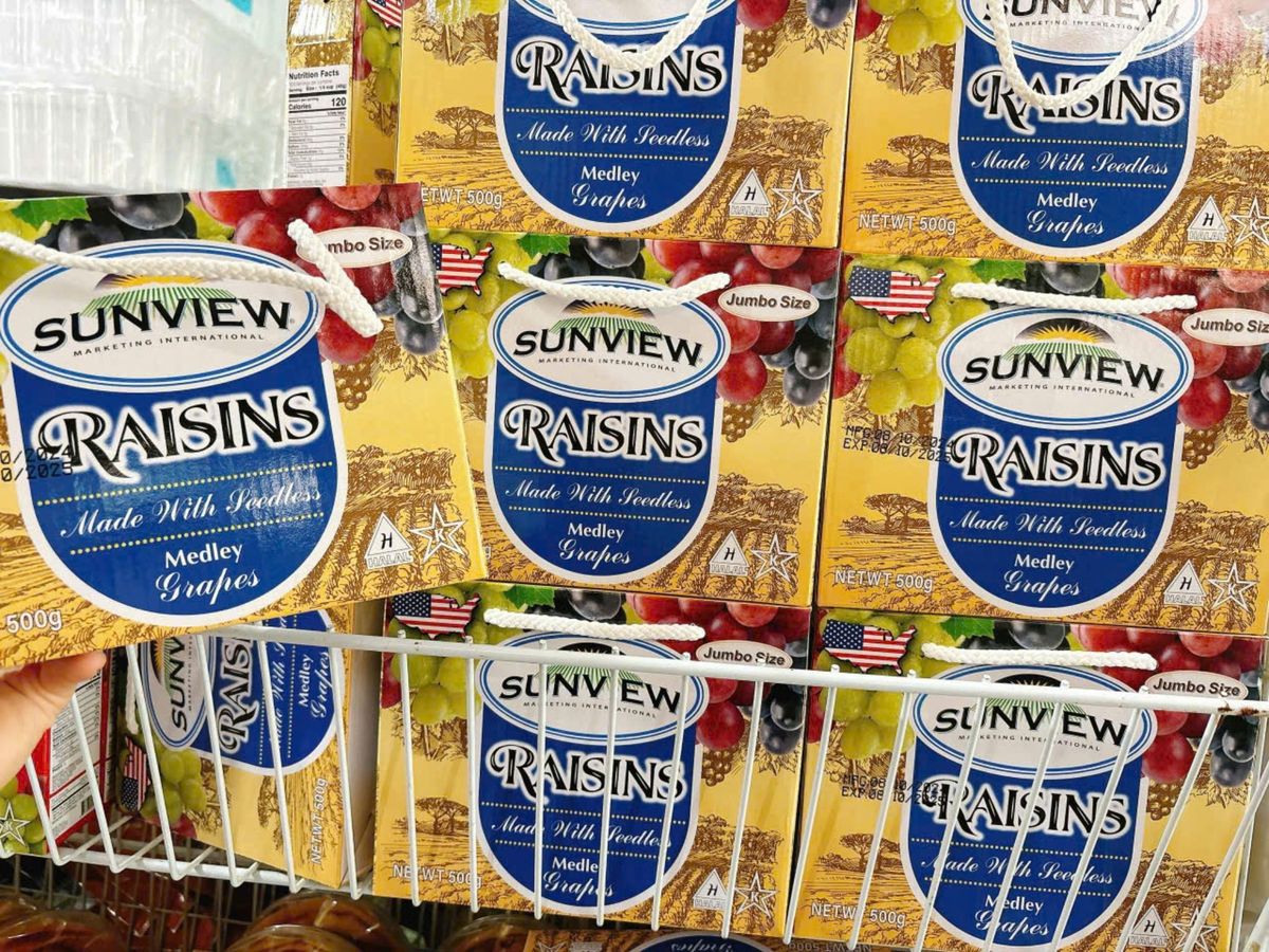 Nho Raisins Nhập Mỹ Hộp Giấy Màu Vàng 500G Nho Raisins Nhập Mỹ Hộp Giấy Màu Vàng 500G