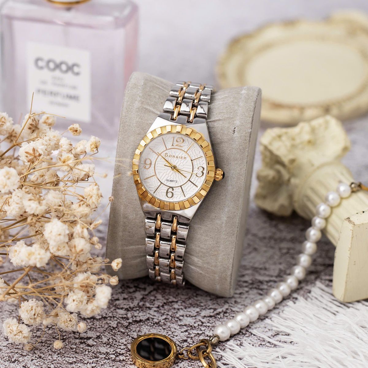 Đồng hồ nữ dây inox Bonaier 138 mặt tròn chính hãng đeo tay thời trang Đồng hồ nữ dây inox Bonaier 138 mặt tròn chính hãng đeo tay thời trang