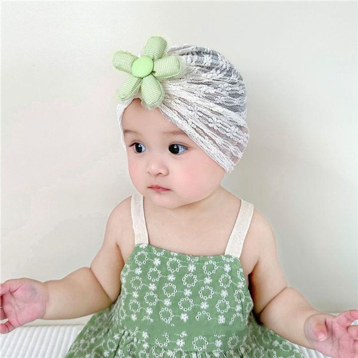 SET MŨ TUBAN KÈM TẤT CHICBABY CHO BÉ 0-2 TUỔI 56109 - LADY'S PASSION SET MŨ TUBAN KÈM TẤT CHICBABY CHO BÉ 0-2 TUỔI 56109 - LADY'S PASSION