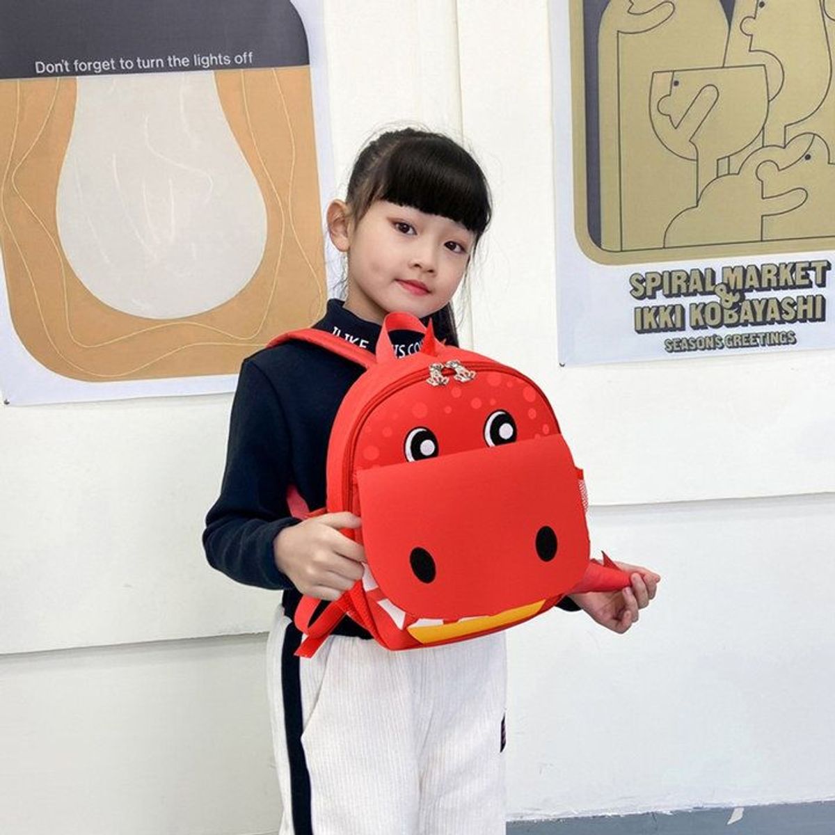 BALO TRẺ EM CAO CẤP HÌNH KHỦNG LONG SIÊU NHẸ, QUAI ĐEO CÓ ĐỆM ÊM KHÔNG ĐAU VAI, 2 KHÓA KÉO CHẮC CHẮN 56979 - LADY'S PASSION BALO TRẺ EM CAO CẤP HÌNH KHỦNG LONG SIÊU NHẸ, QUAI ĐEO CÓ ĐỆM ÊM KHÔNG ĐAU VAI, 2 KHÓA KÉO CHẮC CHẮN 56979 - LADY'S PASSION