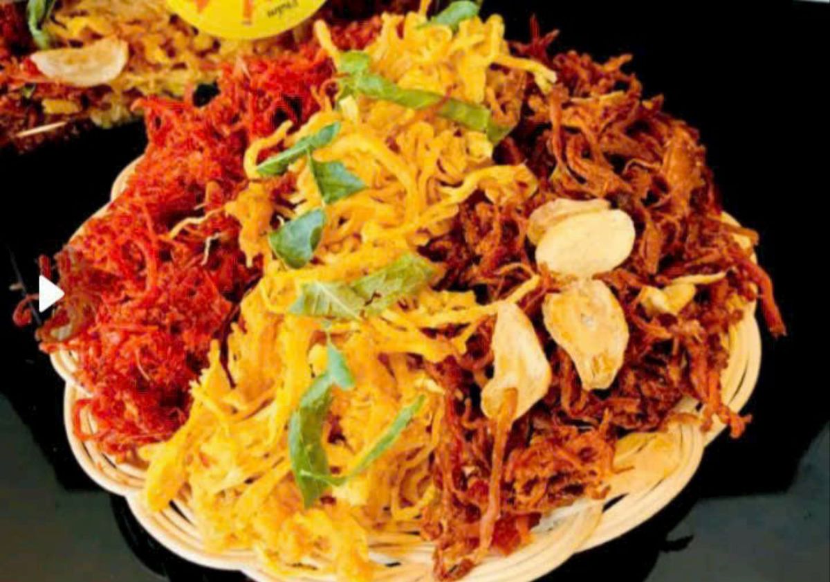 Khô Mix Bò/Gà/Heo 300G - Thực Phẩm Chế Biến Sẵn Khô Mix Bò/Gà/Heo 300G - Thực Phẩm Chế Biến Sẵn