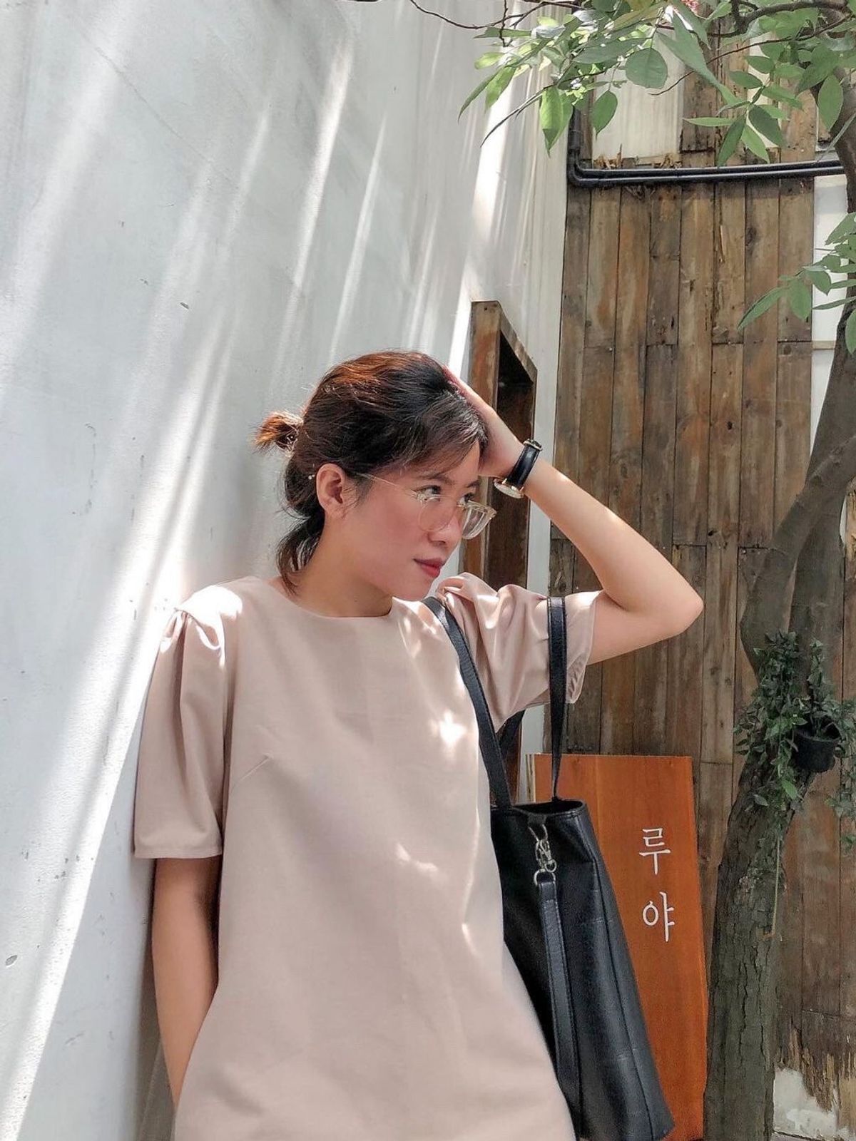 Đầm xoắn fom suông-(mặc được hai mặt) Đầm xoắn fom suông-(mặc được hai mặt)