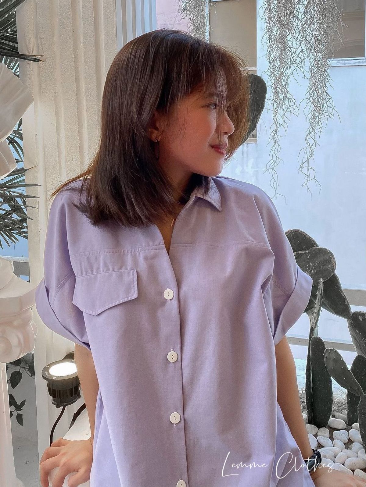 Đầm sơ mi tay ngắn fom rộng xẻ tà Đầm sơ mi tay ngắn fom rộng xẻ tà