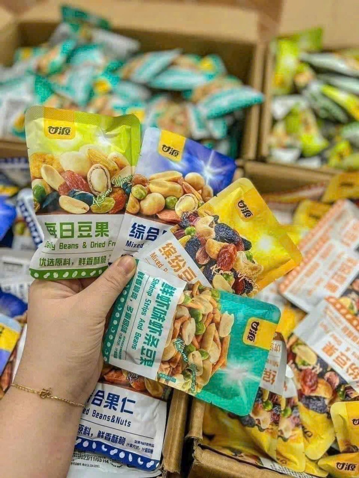 Hạt Dinh Dưỡng Mix Các Loại Nội Địa Trung 4 Màu Hạt Dinh Dưỡng Mix Các Loại Nội Địa Trung 4 Màu