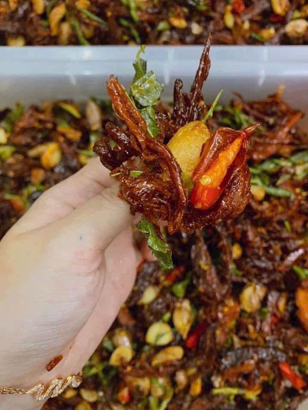 KHÔ BÒ ĐẬP LÁ CHANH - ĂN VẶT QUỐC DÂN AI CŨNG PHẢI MÊ 250G - WINNIE HOUSE KHÔ BÒ ĐẬP LÁ CHANH - ĂN VẶT QUỐC DÂN AI CŨNG PHẢI MÊ 250G - WINNIE HOUSE