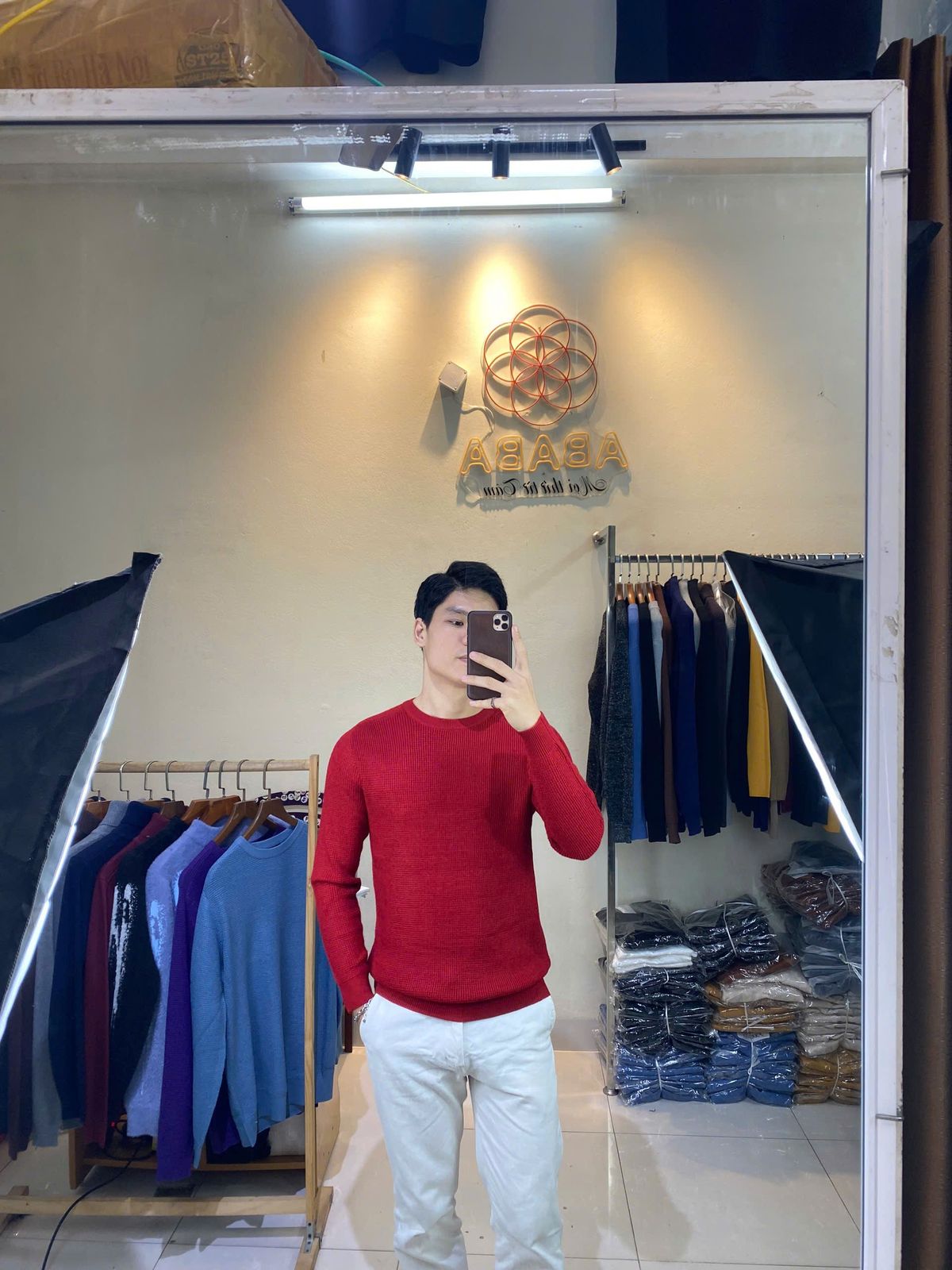 Áo len nam cổ tròn dáng thụng, kiểu dáng Hàn Quốc tronthungak- Hà Đinh Áo len nam cổ tròn dáng thụng, kiểu dáng Hàn Quốc tronthungak- Hà Đinh