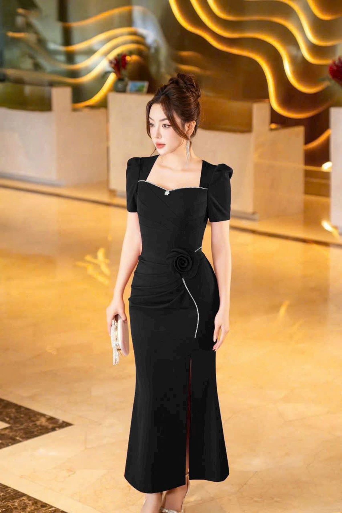 Đầm đuôi cá cổ vuông kèm bông sang trọng hàng cao cấp Đầm đuôi cá cổ vuông kèm bông sang trọng hàng cao cấp