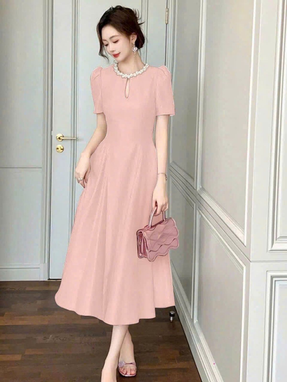 Đầm xòe cổ cườm giọt nước thiết kế sang trọng hàng cao cấp Đầm xòe cổ cườm giọt nước thiết kế sang trọng hàng cao cấp