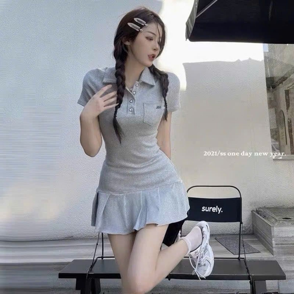 ĐẦM CỔ TRỤ THÊU CHỮ XẾP LY - LÊ PHƯƠNG BOUTIQUE ĐẦM CỔ TRỤ THÊU CHỮ XẾP LY - LÊ PHƯƠNG BOUTIQUE