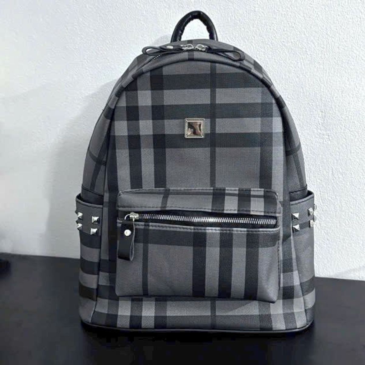 BALO DA KẺ CARO ĐI HỌC ĐI CHƠI, QUAI BẢN TO ÊM ÁI, SIZE 40, PHONG CÁCH BALO DA KẺ CARO ĐI HỌC ĐI CHƠI, QUAI BẢN TO ÊM ÁI, SIZE 40, PHONG CÁCH